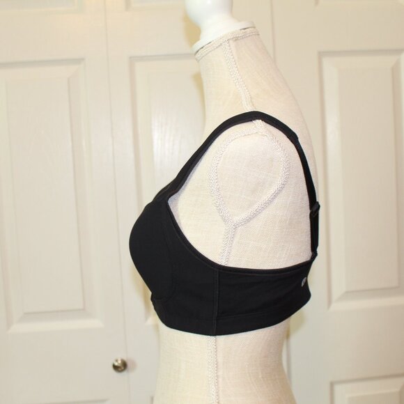 Lululemon Run Times Bra - Hook & Eye closure with adjustable straps 36C - Picture 3 of 7